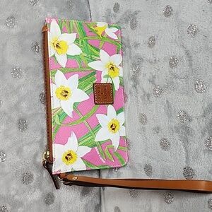 Dooney & Bourke NWOT Daffodil wristlet